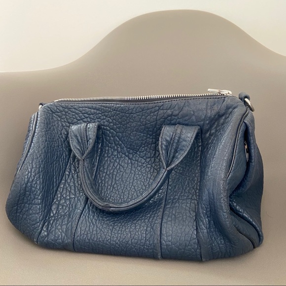 🎁Authentic Alexander Wang Navy Blue Leather Bag w/Studded Bottom 🎁 - Picture 2 of 8